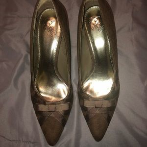 Buisness heels